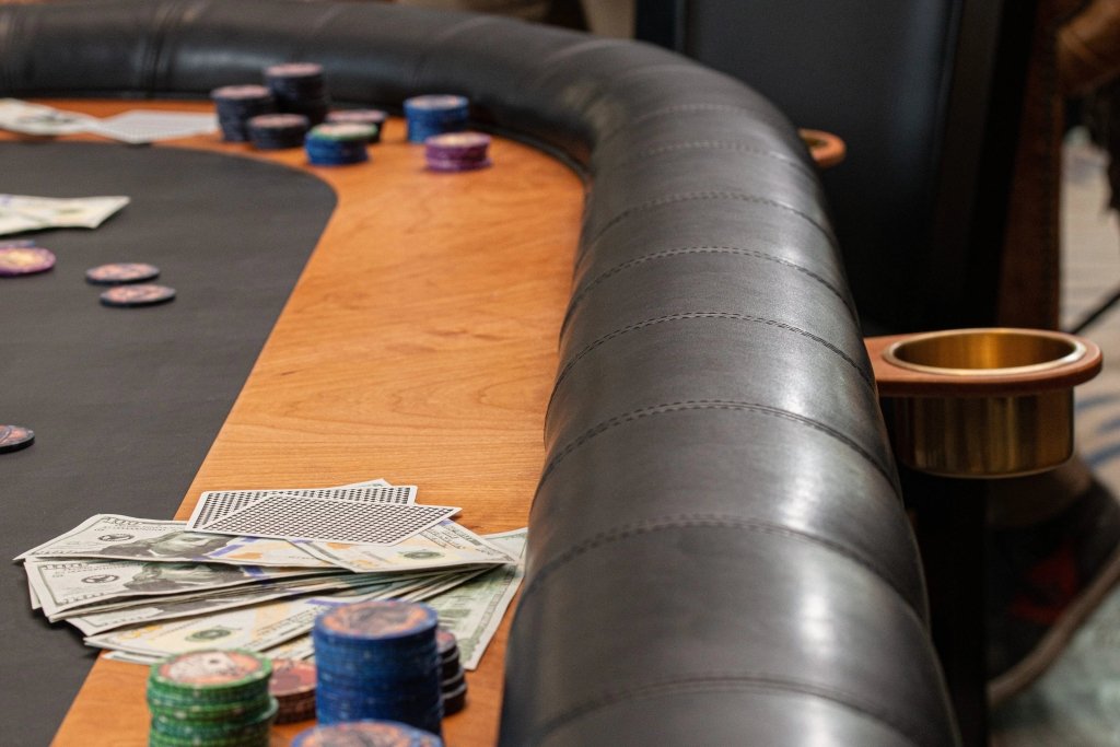 Bro Dreams Poker Table Folding Leg Tables Prestige - Standard Felt