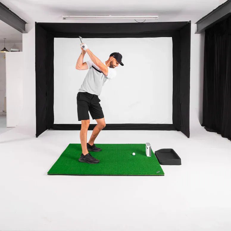 GolfBays EasySim Golf Simulator Enclosure - Bro Dreams
